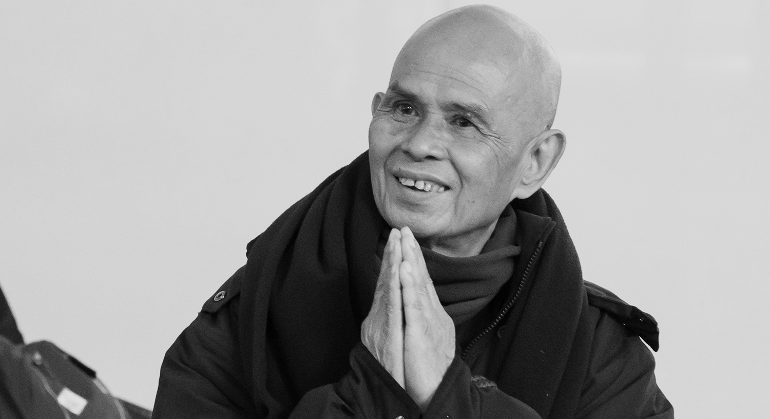 Thich-Nhat-Hanh-arrives-by-Kelvin-Cheuk+copy